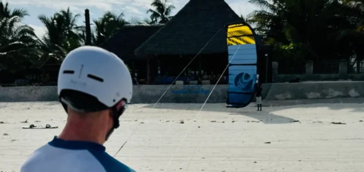 What to Know Before Your First Kitesurfing Lessons: 5 Crucial Tips to Make the Most of It